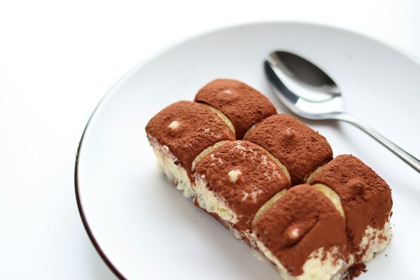 Quels secrets pour des biscuits à la cuillère légers et parfaits pour un tiramisu ?